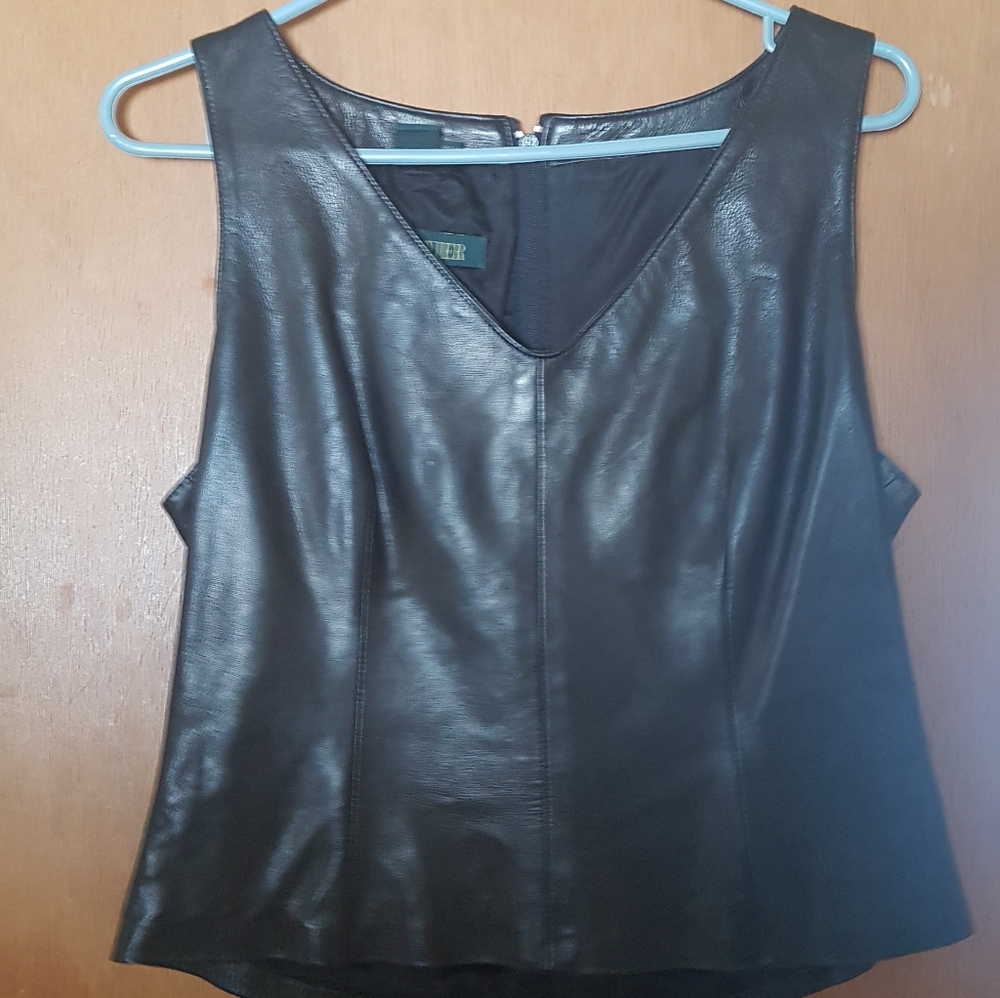 Ladies crop top